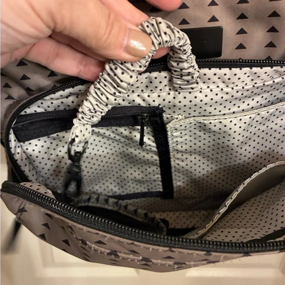 Ju-Ju-Be‎ Gray Baby Bag